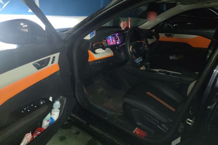 Used Dongfeng Aeolus Yixuan 2023 Mach Edition 1.5L Automatic Chasing Shadow Version Driver Seat