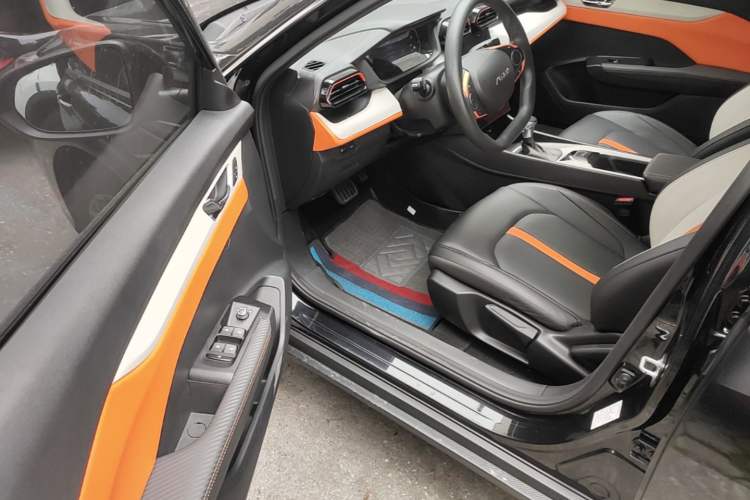 Used Dongfeng Aeolus Yixuan 2023 Mach Edition 1.5L Automatic Chasing Wind Version Driver Seat