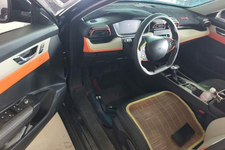 Used Dongfeng Aeolus Yixuan 2023 Mach Edition 1.5L Automatic Chasing Shadow Version Driver Seat