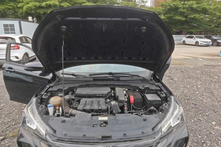 Used Dongfeng Aeolus Yixuan 2023 Mach Edition 1.5L Automatic Chasing Shadow Version Engine Bay