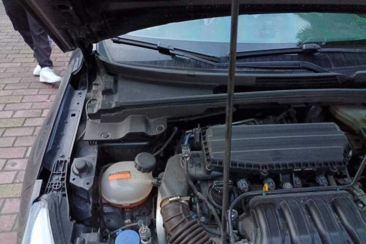 Used Dongfeng Aeolus Yixuan 2023 Mach Edition 1.5L Automatic Chasing Wind Version Engine Bay Right