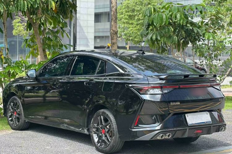Used Dongfeng Aeolus Yixuan 2023 Mach Edition 1.5L Automatic Chasing Shadow Version Exterior 1
