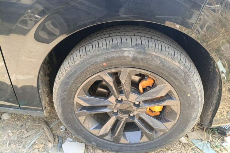 Used Dongfeng Aeolus Yixuan 2023 Mach Edition 1.5L Automatic Chasing Wind Version Exterior 1