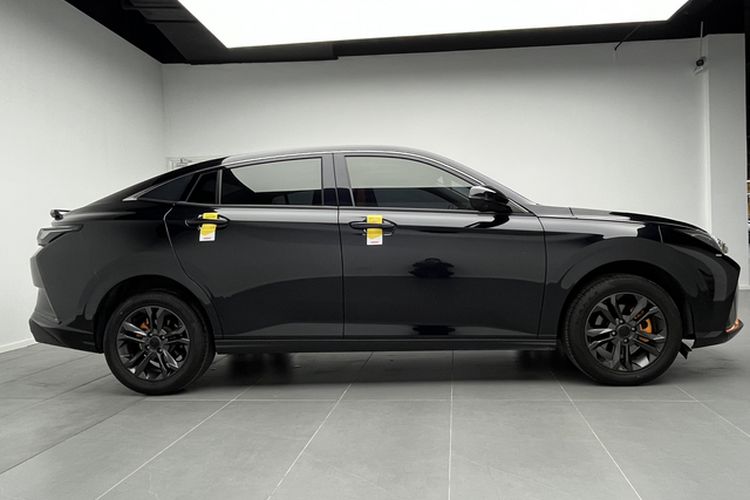 Used Dongfeng Aeolus Yixuan 2023 Mach Edition 1.5L Automatic Chasing Shadow Version Exterior 1