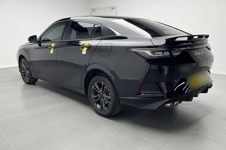 Used Dongfeng Aeolus Yixuan 2023 Mach Edition 1.5L Automatic Chasing Shadow Version Exterior 2