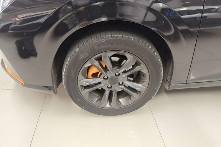 Used Dongfeng Aeolus Yixuan 2023 Mach Edition 1.5L Automatic Chasing Shadow Version Exterior 4