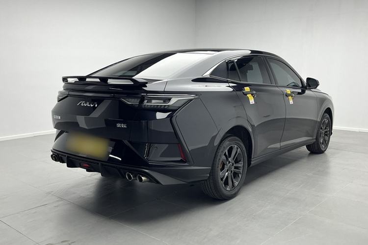 Used Dongfeng Aeolus Yixuan 2023 Mach Edition 1.5L Automatic Chasing Shadow Version Exterior 4