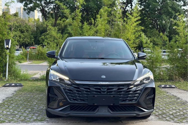 Used Dongfeng Aeolus Yixuan 2023 Mach Edition 1.5L Automatic Chasing Shadow Version Exterior 8