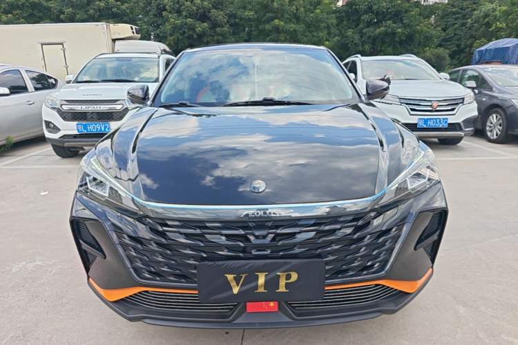 Used Dongfeng Aeolus Yixuan 2023 Mach Edition 1.5L Automatic Chasing Shadow Version Front