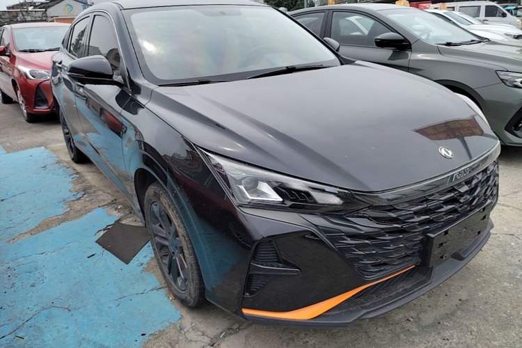 Used Dongfeng Aeolus Yixuan 2023 Mach Edition 1.5L Automatic Chasing Shadow Version Front Right 45 Deg