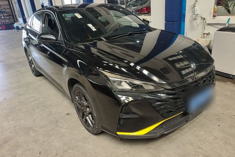 Used Dongfeng Aeolus Yixuan 2023 Mach Edition 1.5T Automatic Pursuit Rider Version Front Right 45 Deg