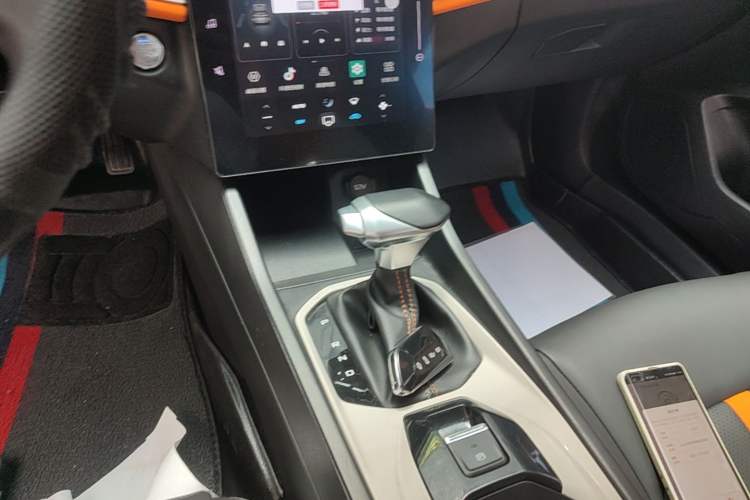 Used Dongfeng Aeolus Yixuan 2023 Mach Edition 1.5L Automatic Chasing Wind Version Gear Lever