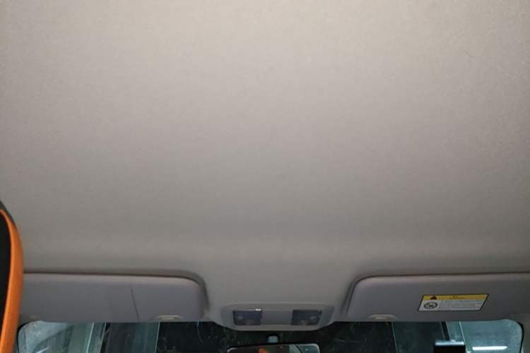 Used Dongfeng Aeolus Yixuan 2023 Mach Edition 1.5L Automatic Chasing Wind Version Headliner
