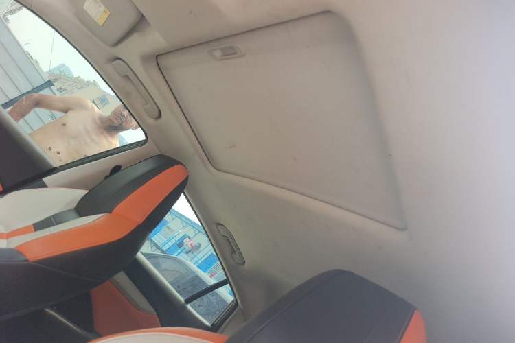 Used Dongfeng Aeolus Yixuan 2023 Mach Edition 1.5L Automatic Chasing Shadow Version Headliner