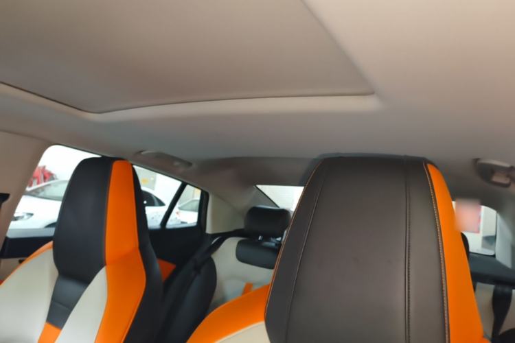 Used Dongfeng Aeolus Yixuan 2023 Mach Edition 1.5L Automatic Chasing Shadow Version Headliner