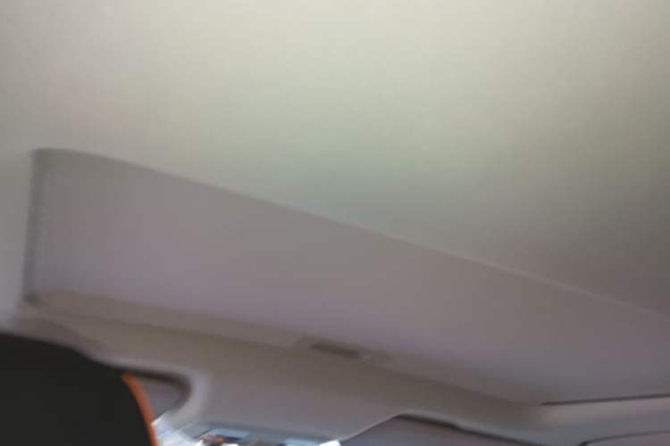Used Dongfeng Aeolus Yixuan 2023 Mach Edition 1.5L Automatic Chasing Shadow Version Headliner