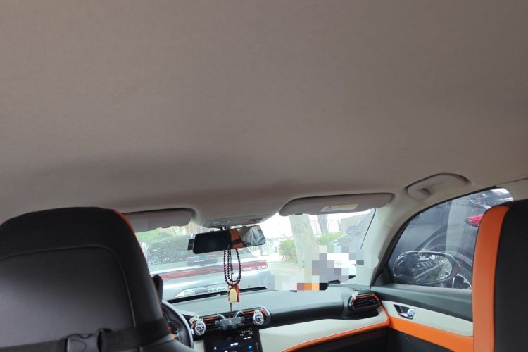 Used Dongfeng Aeolus Yixuan 2023 Mach Edition 1.5L Automatic Chasing Wind Version Headliner
