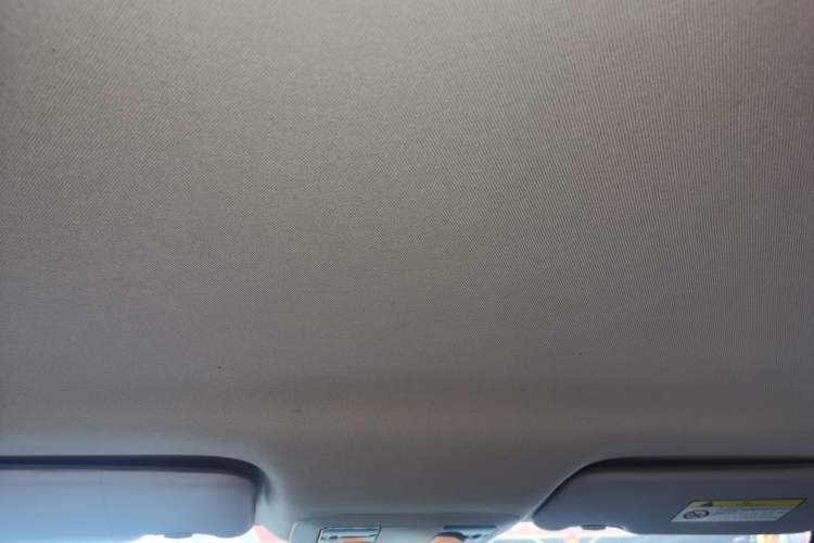 Used Dongfeng Aeolus Yixuan 2023 Mach Edition 1.5L Automatic Chasing Wind Version Headliner