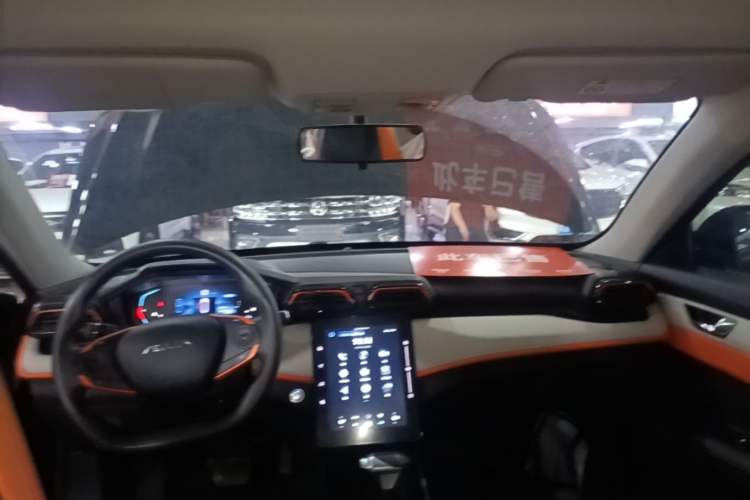 Used Dongfeng Aeolus Yixuan 2023 Mach Edition 1.5L Automatic Chasing Wind Version Headliner