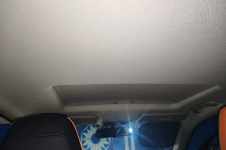 Used Dongfeng Aeolus Yixuan 2023 Mach Edition 1.5L Automatic Chasing Shadow Version Headliner