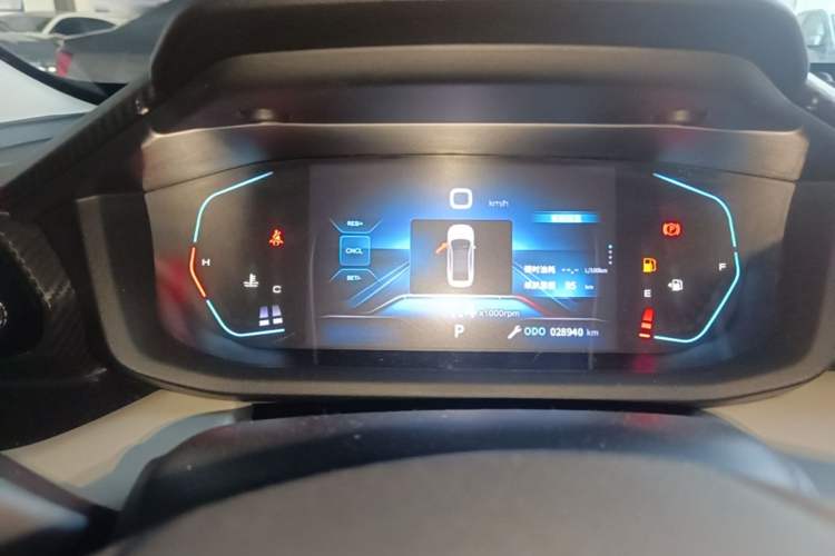 Used Dongfeng Aeolus Yixuan 2023 Mach Edition 1.5L Automatic Chasing Wind Version Instrument Cluster