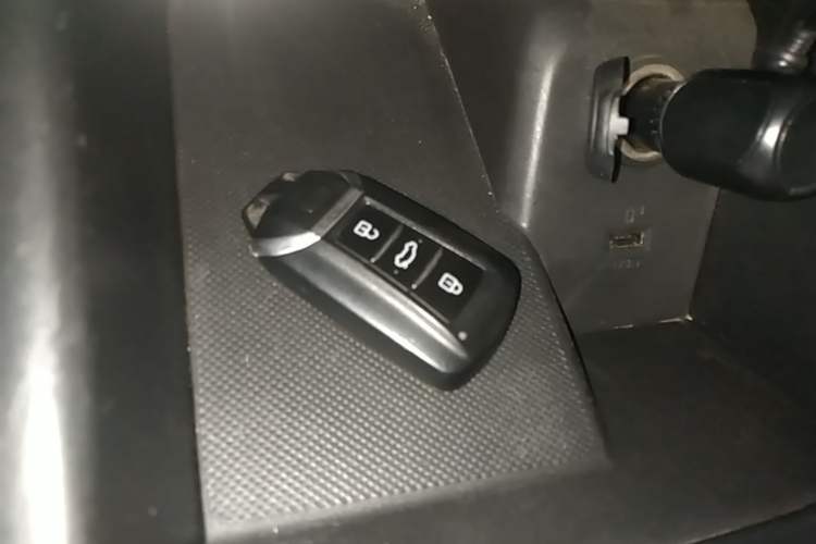 Used Dongfeng Aeolus Yixuan 2023 Mach Edition 1.5L Automatic Chasing Wind Version Interior 1
