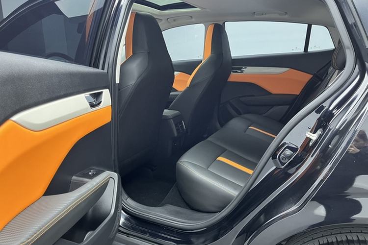 Used Dongfeng Aeolus Yixuan 2023 Mach Edition 1.5L Automatic Chasing Shadow Version Interior 3