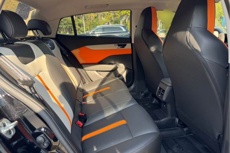 Used Dongfeng Aeolus Yixuan 2023 Mach Edition 1.5L Automatic Chasing Shadow Version Interior 5