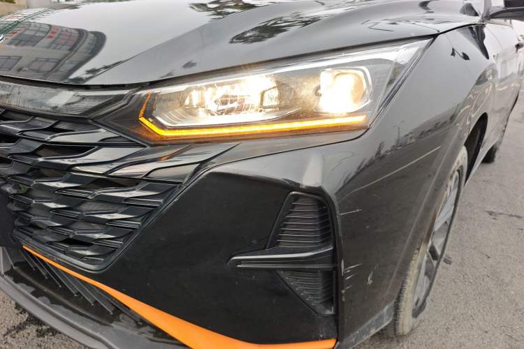 Used Dongfeng Aeolus Yixuan 2023 Mach Edition 1.5L Automatic Chasing Wind Version Left Front Headlight