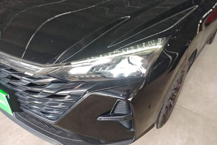 Used Dongfeng Aeolus Yixuan 2023 Mach Edition 1.5L Automatic Chasing Shadow Version Left Front Headlight