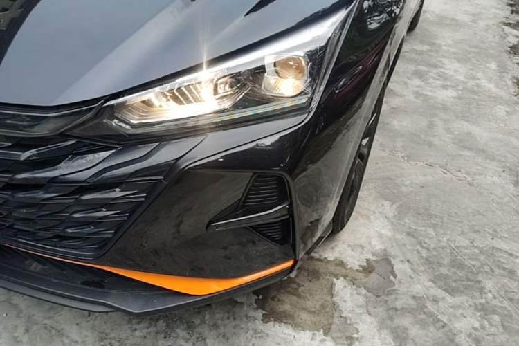 Used Dongfeng Aeolus Yixuan 2023 Mach Edition 1.5L Automatic Chasing Wind Version Left Front Headlight