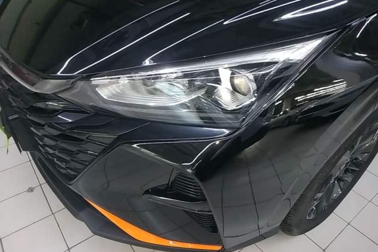 Used Dongfeng Aeolus Yixuan 2023 Mach Edition 1.5L Automatic Chasing Wind Version Left Front Headlight