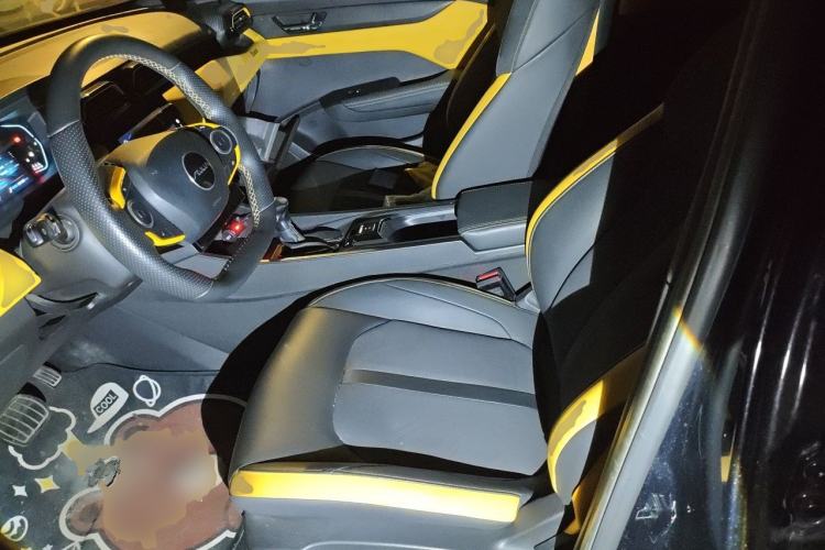 Used Dongfeng Aeolus Yixuan 2023 Mach Edition 1.5T Automatic Pursuit Rider Version Left Front Seat