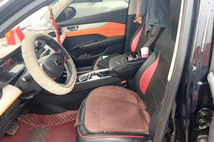 Used Dongfeng Aeolus Yixuan 2023 Mach Edition 1.5L Automatic Chasing Shadow Version Left Front Seat