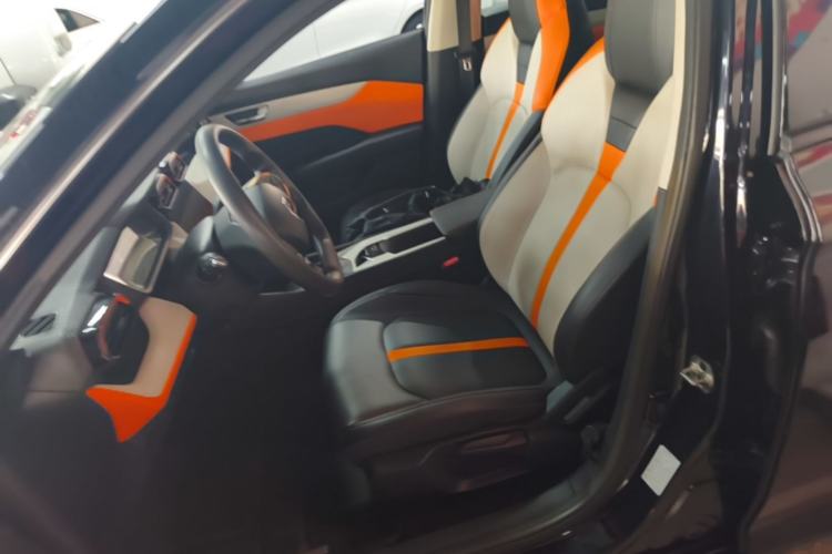 Used Dongfeng Aeolus Yixuan 2023 Mach Edition 1.5L Automatic Chasing Shadow Version Left Front Seat