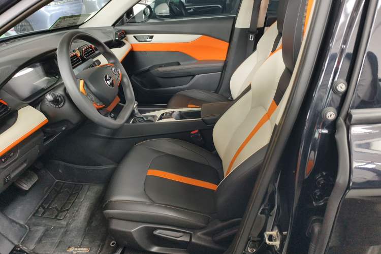 Used Dongfeng Aeolus Yixuan 2023 Mach Edition 1.5L Automatic Chasing Wind Version Left Front Seat