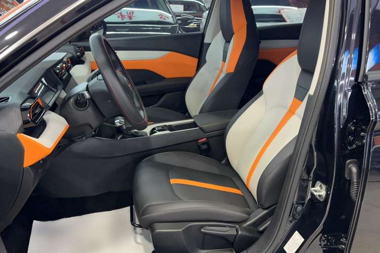 Used Dongfeng Aeolus Yixuan 2023 Mach Edition 1.5L Automatic Chasing Wind Version Left Front Seat