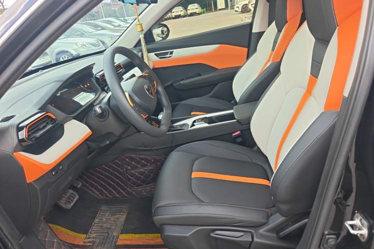 Used Dongfeng Aeolus Yixuan 2023 Mach Edition 1.5L Automatic Chasing Shadow Version Left Front Seat