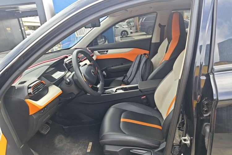 Used Dongfeng Aeolus Yixuan 2023 Mach Edition 1.5L Automatic Chasing Shadow Version Left Front Seat