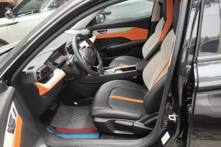 Used Dongfeng Aeolus Yixuan 2023 Mach Edition 1.5L Automatic Chasing Wind Version Left Front Seat