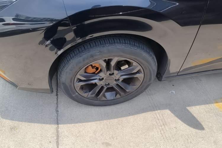 Used Dongfeng Aeolus Yixuan 2023 Mach Edition 1.5L Automatic Chasing Shadow Version Left Front Wheel Hub