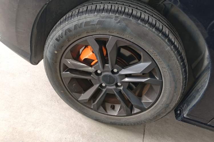 Used Dongfeng Aeolus Yixuan 2023 Mach Edition 1.5L Automatic Chasing Shadow Version Left Front Wheel Hub