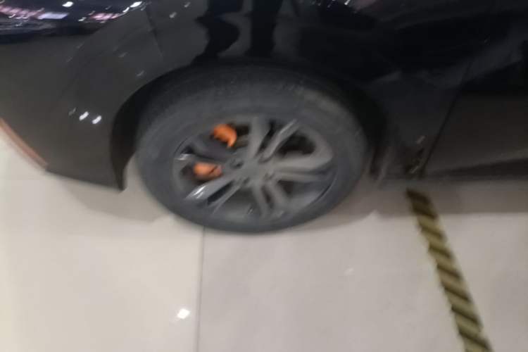 Used Dongfeng Aeolus Yixuan 2023 Mach Edition 1.5L Automatic Chasing Wind Version Left Front Wheel Hub