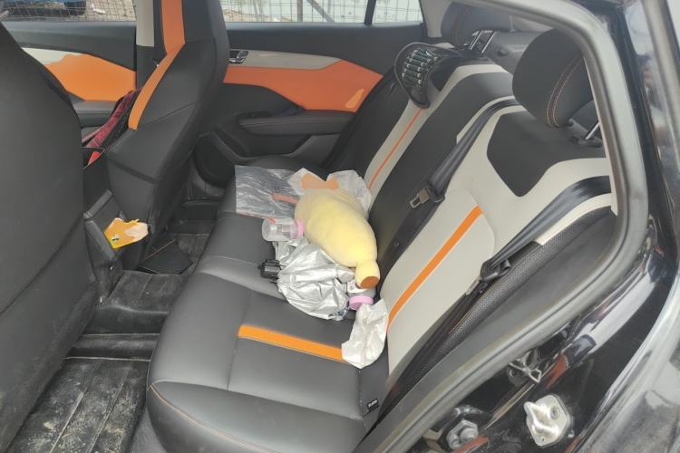 Used Dongfeng Aeolus Yixuan 2023 Mach Edition 1.5L Automatic Chasing Wind Version Left Rear Seat