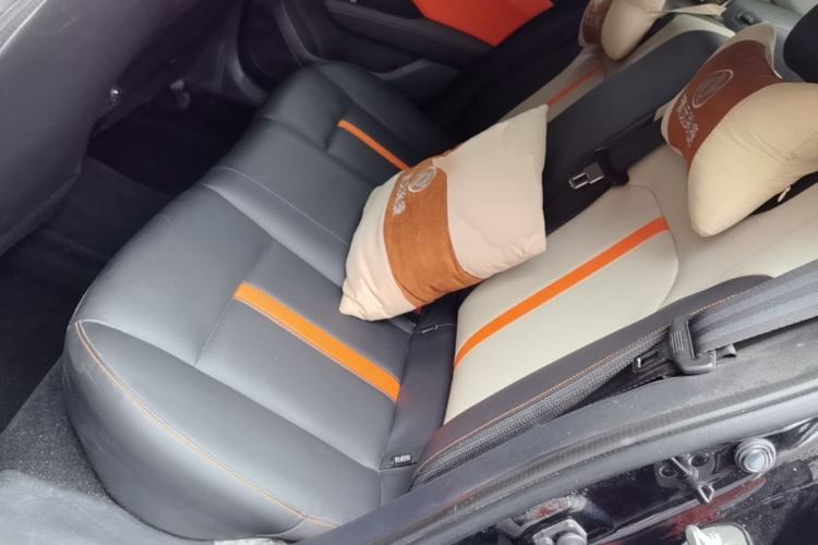 Used Dongfeng Aeolus Yixuan 2023 Mach Edition 1.5L Automatic Chasing Wind Version Left Rear Seat