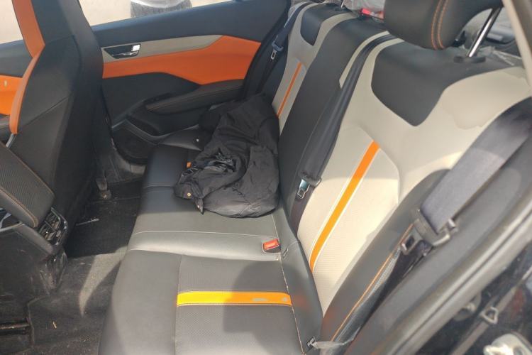 Used Dongfeng Aeolus Yixuan 2023 Mach Edition 1.5L Automatic Chasing Shadow Version Left Rear Seat