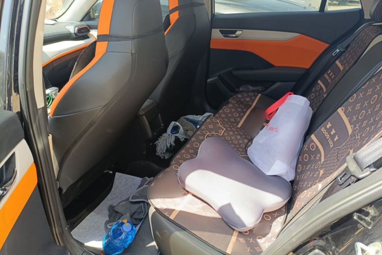 Used Dongfeng Aeolus Yixuan 2023 Mach Edition 1.5L Automatic Chasing Wind Version Left Rear Seat