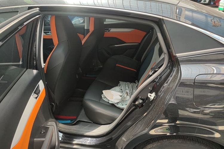Used Dongfeng Aeolus Yixuan 2023 Mach Edition 1.5L Automatic Chasing Wind Version Left Rear Seat