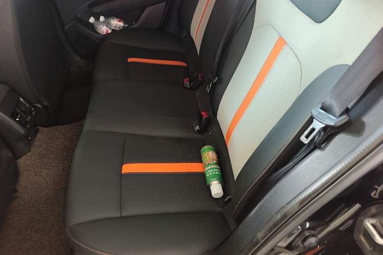Used Dongfeng Aeolus Yixuan 2023 Mach Edition 1.5L Automatic Chasing Shadow Version Left Rear Seat