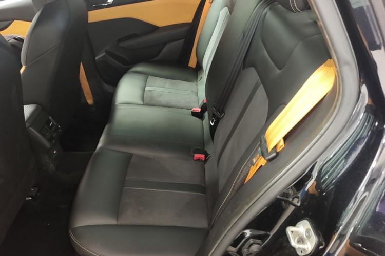 Used Dongfeng Aeolus Yixuan 2023 Mach Edition 1.5T Automatic Pursuit Rider Version Left Rear Seat
